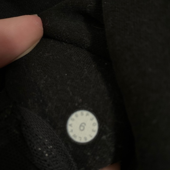 Lululemon jacket RARE - Picture 2 of 5